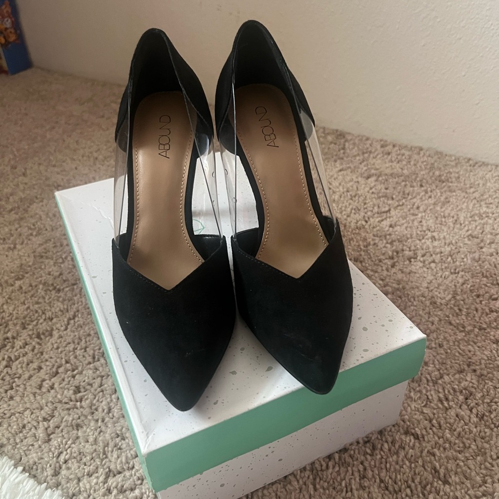 Abound Black Suede Pointed-Toe heels